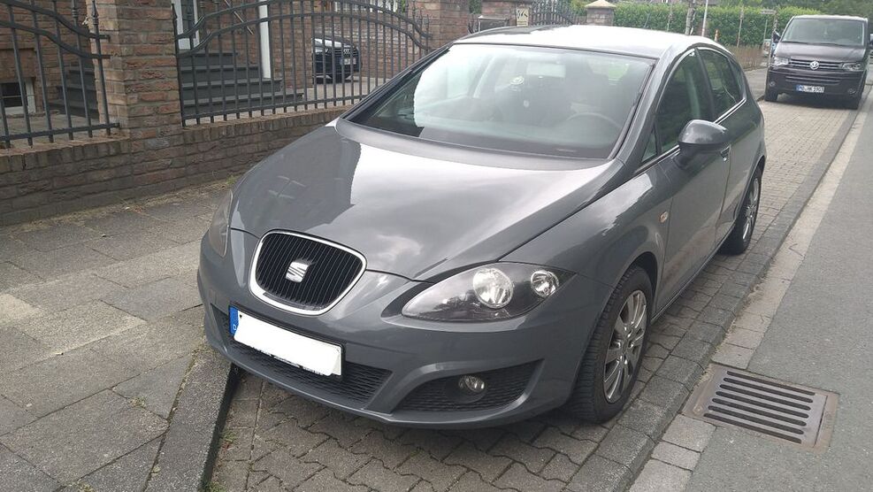 Seat Leon 192.300 km 2.800 € Moers 47445
