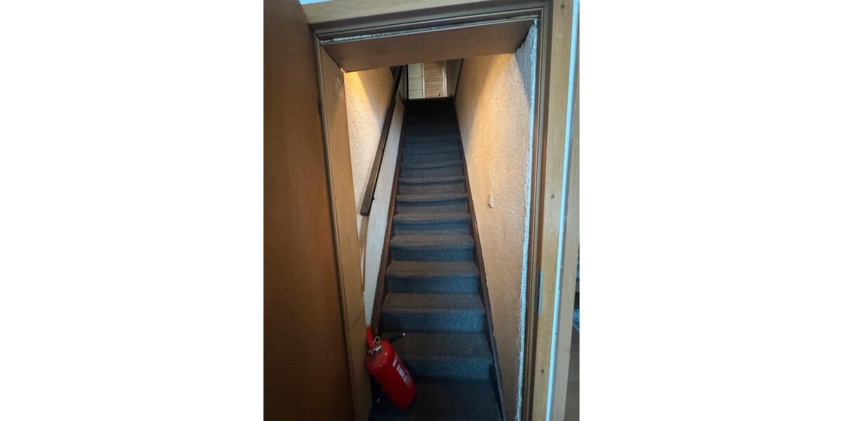 Reihenhaus Duisburg Rheinhausen - 4.5 Zimmer, 140 m&sup2;, 280.000&euro; | Angebot:27083302