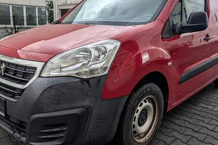 Peugeot Partner 202.000 km 5.790 € Essen 45356