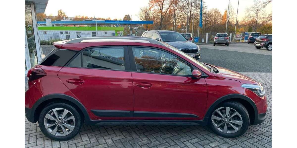 Hyundai i20 128.617 km 7.950 € Mülheim 45476