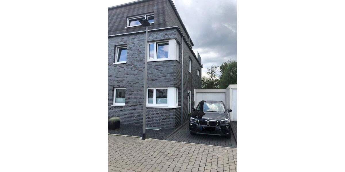 Moderne Doppelhaushälfte mit unverbaubarem Blick ins Grüne 4 zimmer