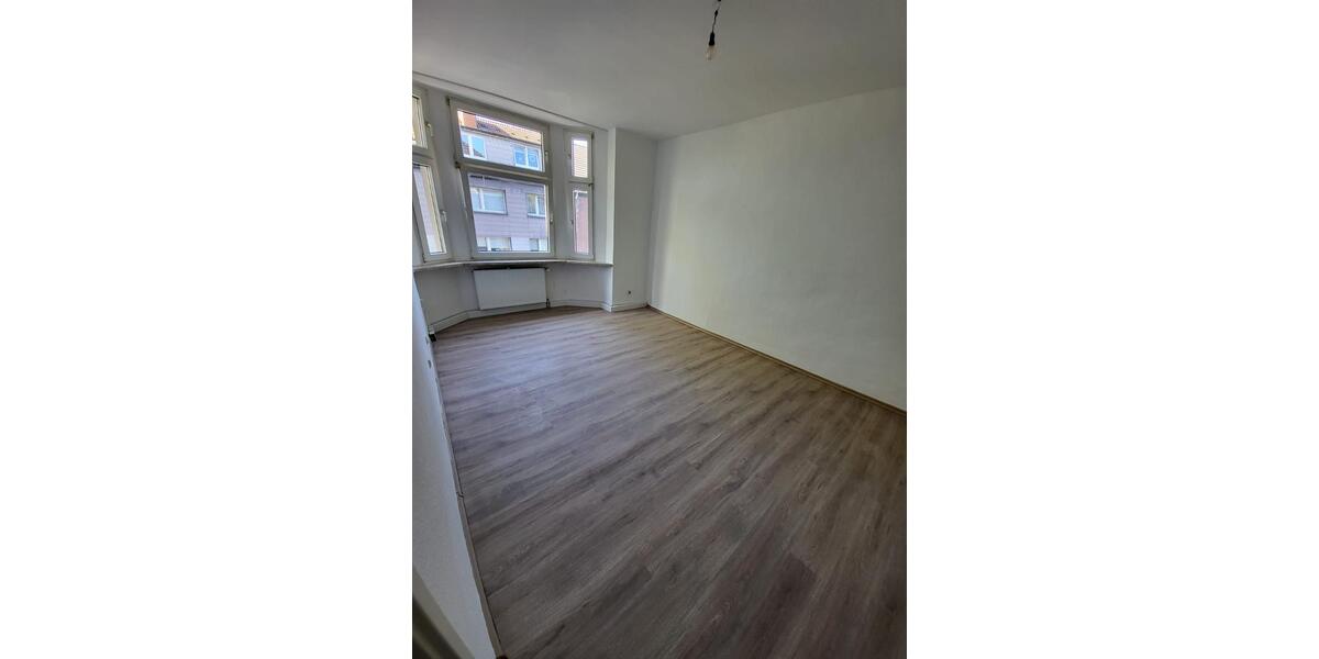 Etagenwohnung Oberhausen Osterfeld - 5 Zimmer, 123 m&sup2;, 1.000&euro; | Angebot:26340823