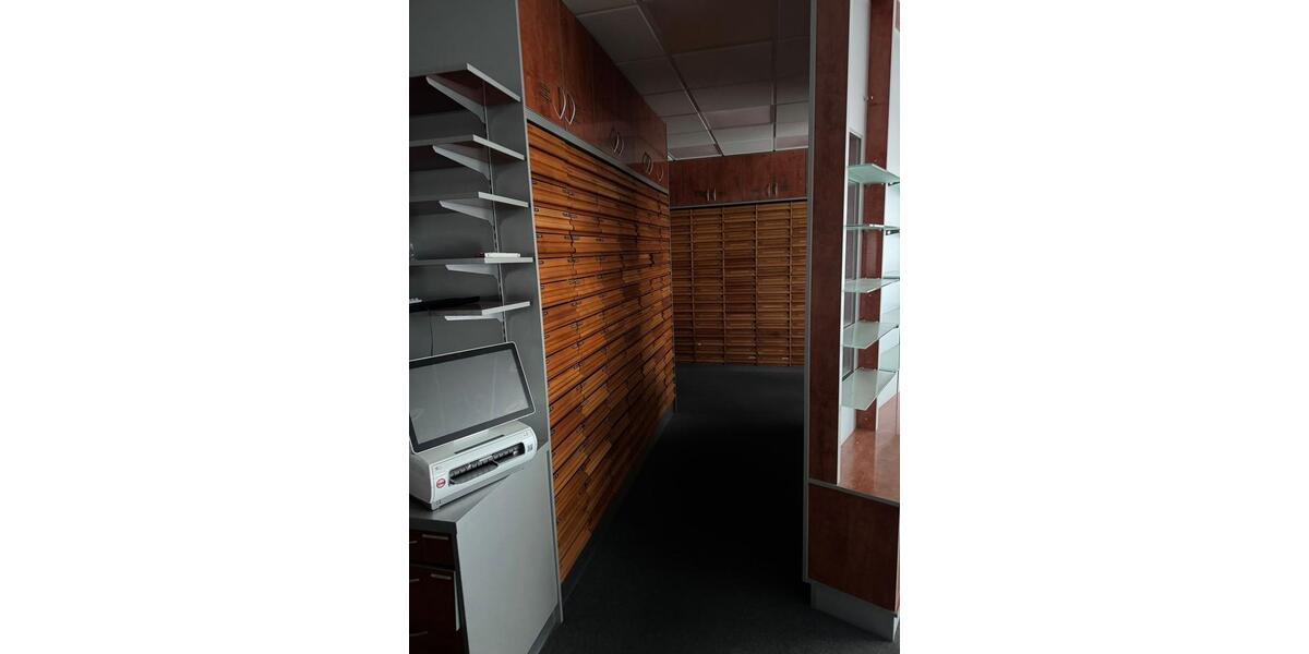 Repräsentative Gewerbefläche, Ladenlokal 1-A Lage in Herten Mitte zimmer