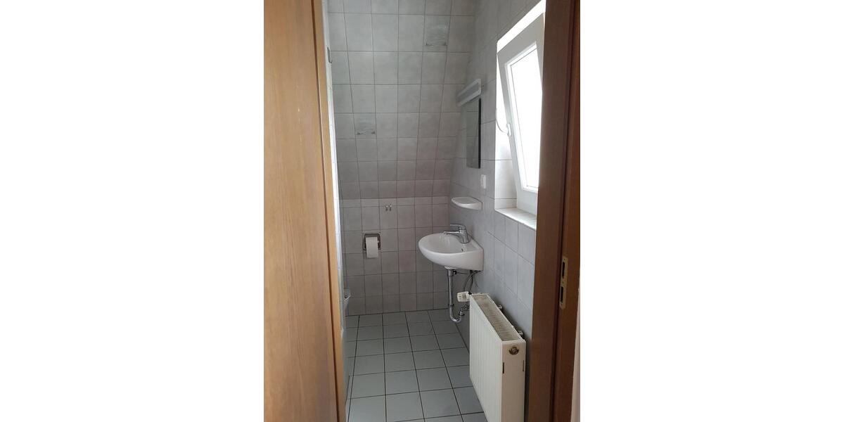 Wir bieten ein Apartment an 1 zimmer