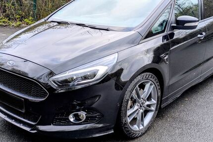 Ford S-Max 92.500 km 17.800 &euro; Bochum 44803