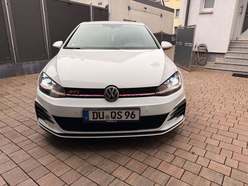 VW Golf 107.723 km 22.100 € Moers 47441