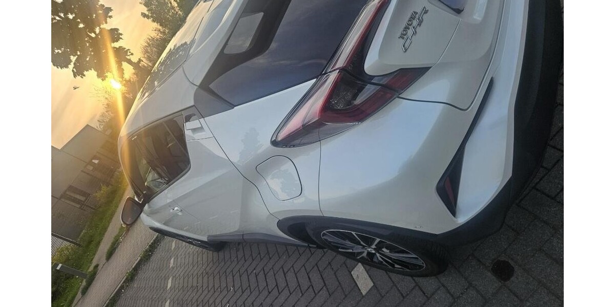 Toyota CHR 81.367 km 19.000 € Herten 45699