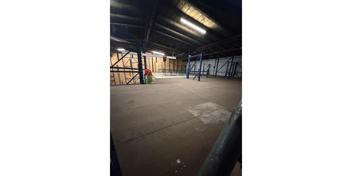 Lagerhalle in Bochum-Wattenscheid – ca. 220 m² auf 2 Etagen zimmer