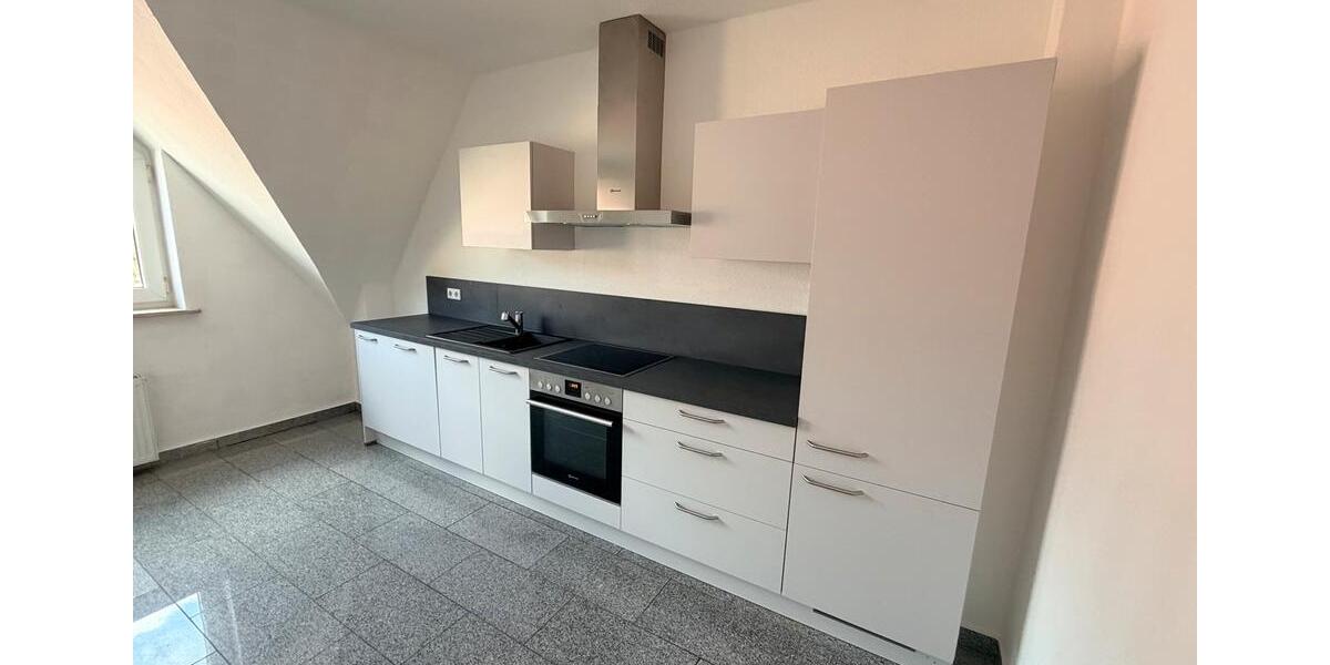 Dachgeschoßwohnung Essen Stadtbezirk II - 2 Zimmer, 65 m&sup2;, 790&euro; | Angebot:26347701