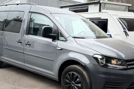 VW Caddy 174.100 km 9.990 &euro; Duisburg 47249