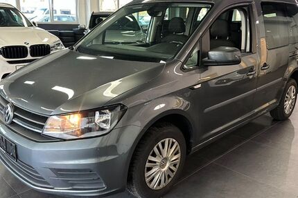 VW Caddy 162.000 km 9.750 &euro; Oberhausen 46049