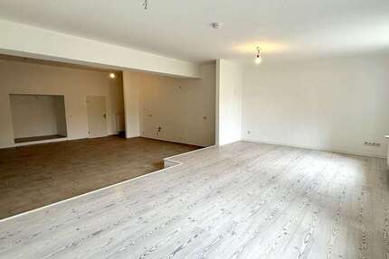 Wohnung zum Mieten in Duisburg Untermeiderich 1.000 € 100 m²