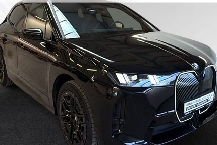 BMW iX 3.648 km 67.900 &euro; Wesel 46485