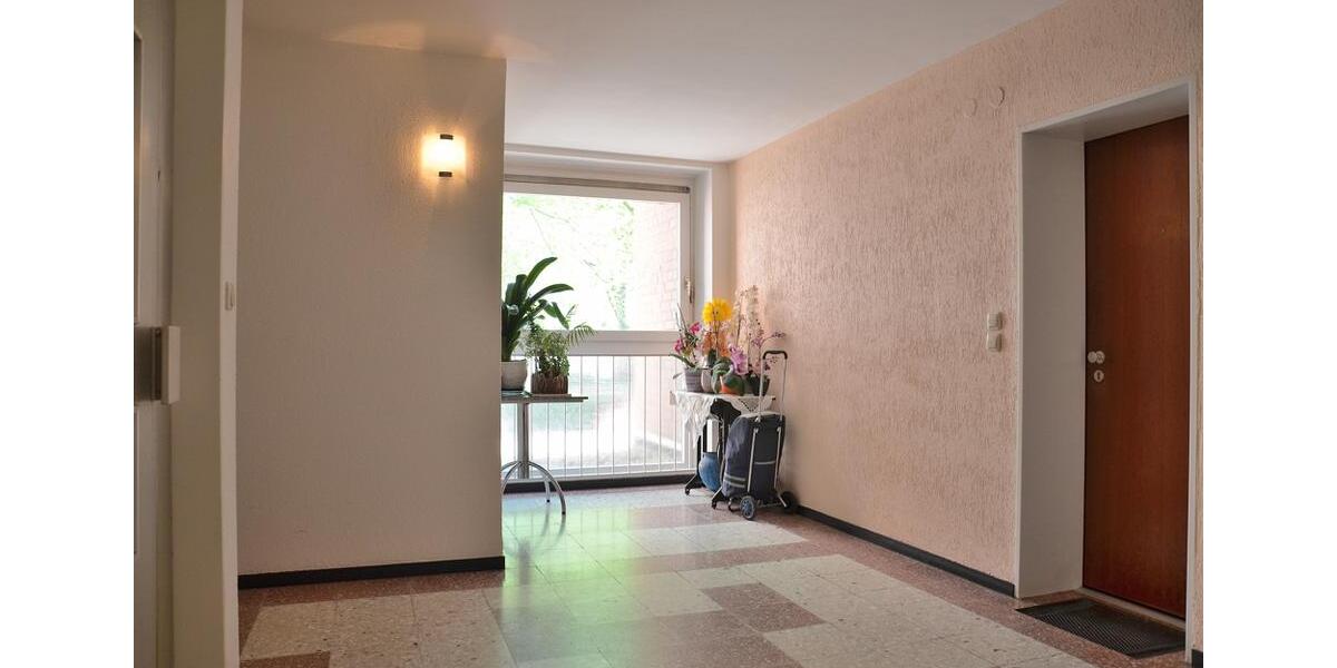 Helle 2-Zimmerwohnung mit großem Balkon in Uni-Nähe! 2.5 zimmer