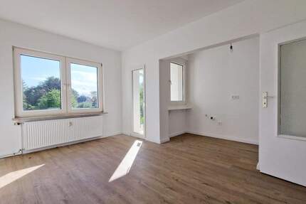 Renovierte Wohnung mit Balkon, für Singles und Paare in einer ruhigen Seitenstraße! 2 zimmer
