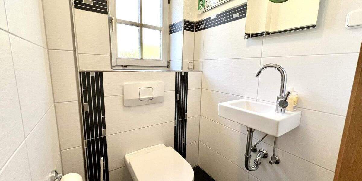 Einfamilienhaus Gladbeck Mitte - 9 Zimmer, 307 m&sup2;, 930.000&euro; | Angebot:25190761