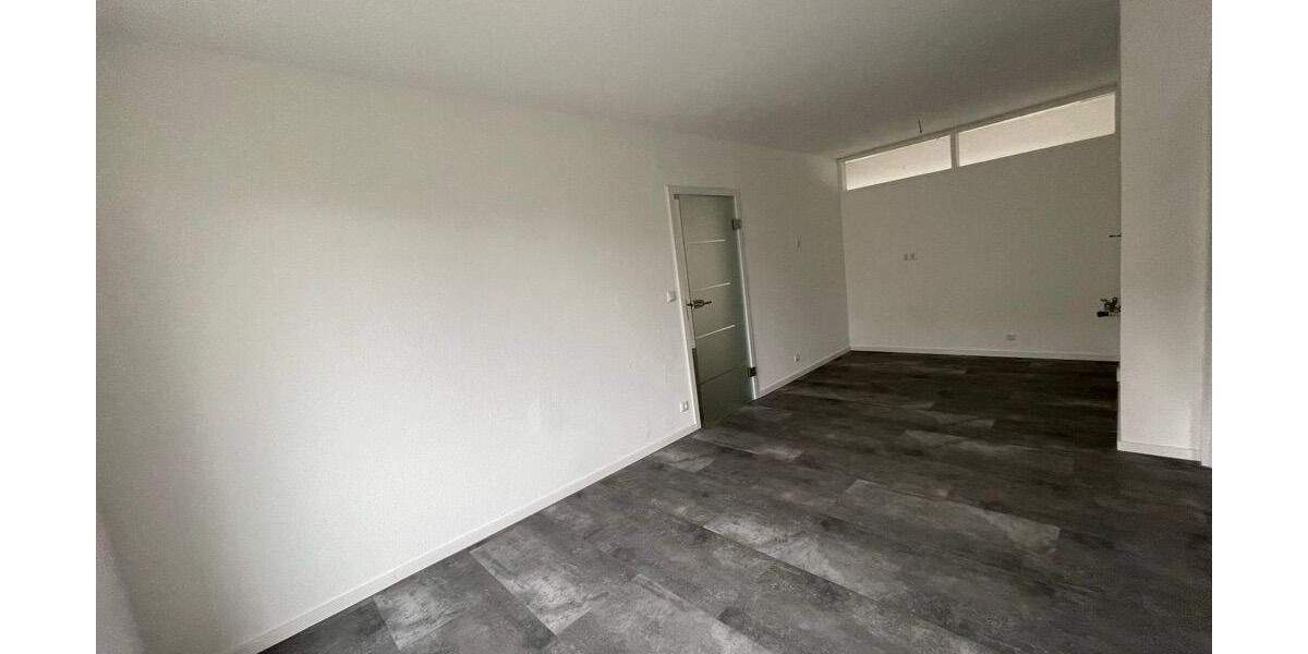 Wohnen am Duisburger Kaiserberg: großzügig aufgeteilte, vor 3 Jahren modernisierte 3- Zimmer-Wohnung (zwei Balkone). 3 zimmer