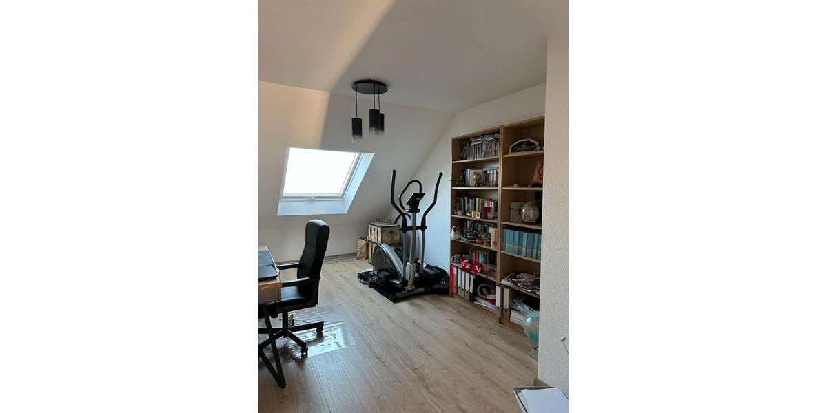 Etagenwohnung Duisburg Rheinhausen - 4 Zimmer, 102 m&sup2;, 305.000&euro; | Angebot:25170644