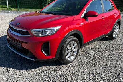 Kia Stonic 102.521 km 8.900 &euro; Dinslaken 46539