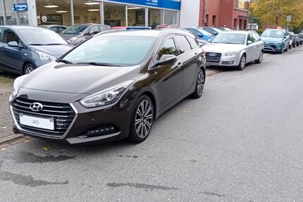 Hyundai i40 150.500 km 11.999 € Duisburg 47269