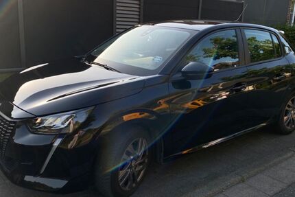 Peugeot 208 84.400 km 11.800 € Recklinghausen 45659