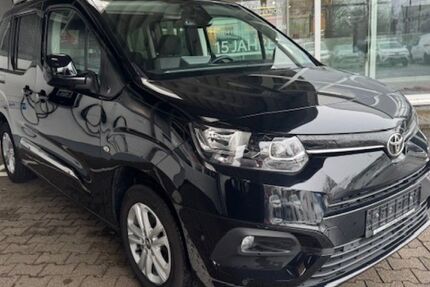 Toyota Proace City 17.781 km 21.400 &euro; Gelsenkirchen 45891