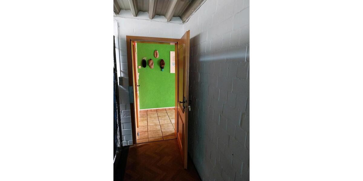 Etagenwohnung Hattingen Blankenstein - 2 Zimmer, 75 m&sup2;, 400&euro; | Angebot:26306060