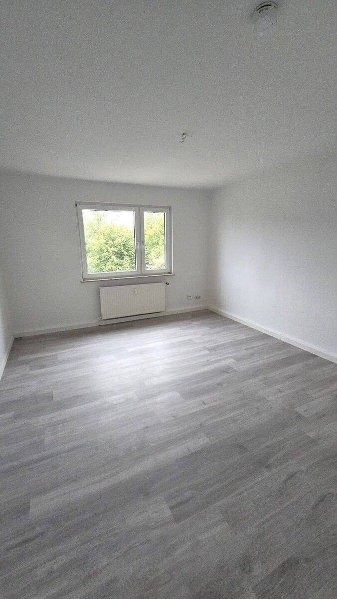 Sehr schöne renovierte 3 Zimmer Wohnung in Gelsenkirchen zu vermieten