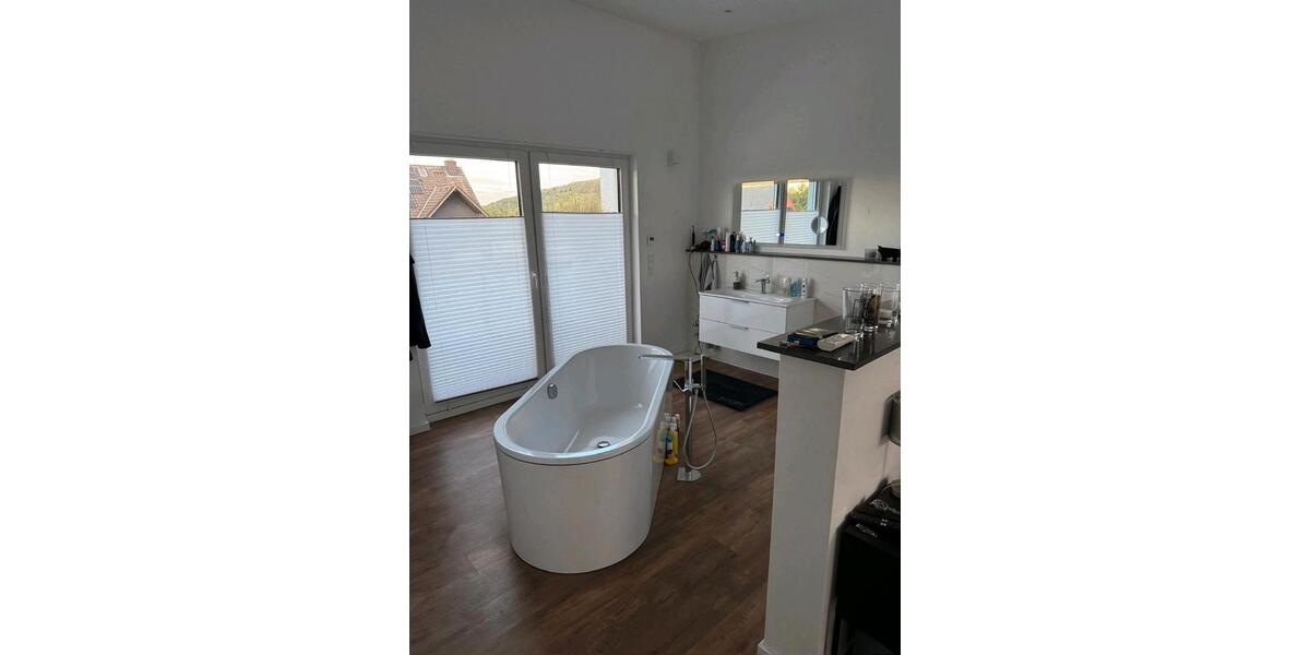Einfamilienhaus Oberhausen Alsfeld - 2 Zimmer, 130 m&sup2;, 1.750&euro; | Angebot:27603275