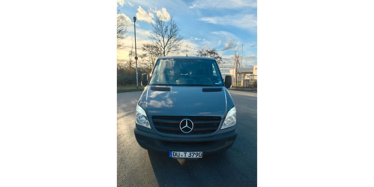 Mercedes-Benz Sprinter 210.000 km 9.900 &euro; Duisburg 47137