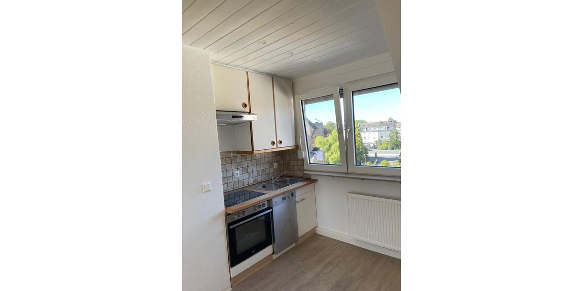 Dachgeschoßwohnung Essen Stadtbezirk VII - 2 Zimmer, 62 m&sup2;, 600&euro; | Angebot:26350508