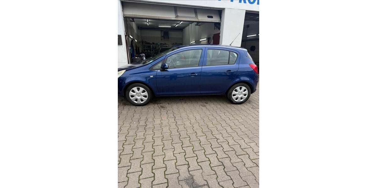 Opel Corsa D 163.000 km 2.499 &euro; Duisburg 47051