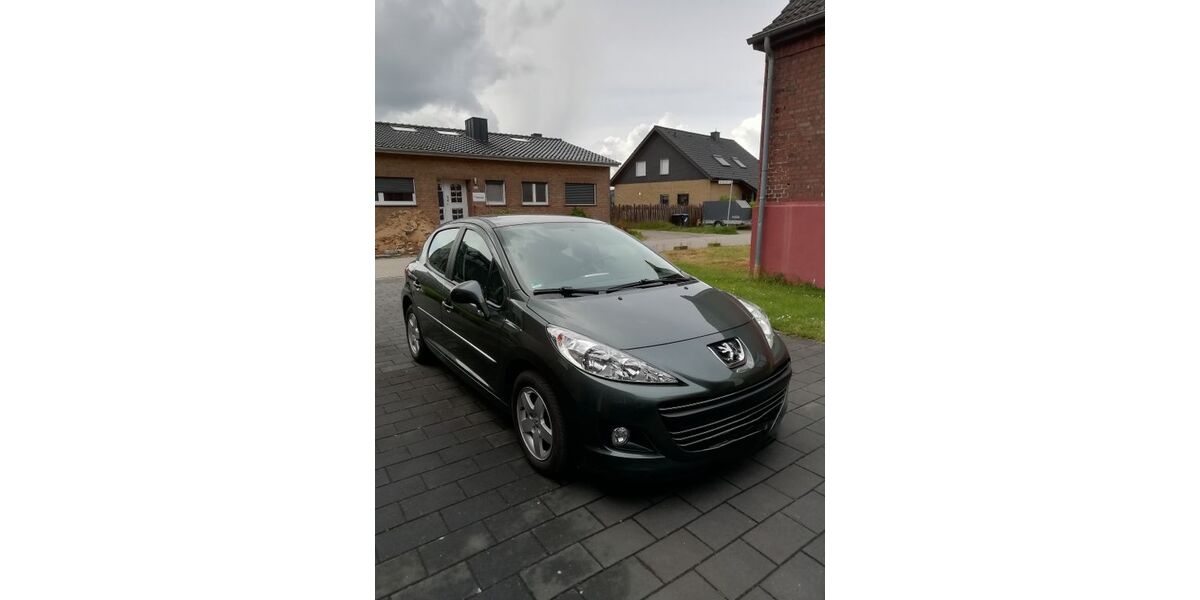 Peugeot 207 62.000 km 4.200 &euro; Wesel 47487