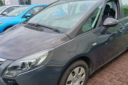 Opel Zafira 156.000 km 6.999 &euro; Recklinghausen 45659