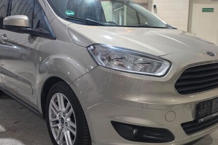 Ford Tourneo Courier 82.183 km 10.500 &euro; Voerde 46562