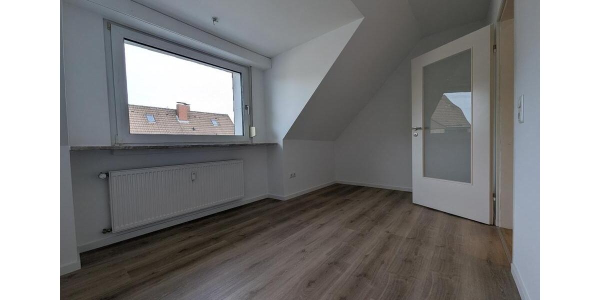 Dachgeschoßwohnung Witten Heven - 3 Zimmer, 72 m&sup2;, 218.000&euro; | Angebot:26814665
