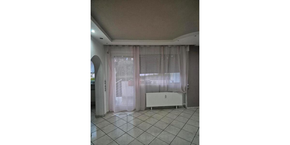 Erdgeschosswohnung 3,5 Z. 79 m² mit Garten, Terrasse & Garage 3.5 zimmer