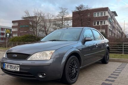 Ford Mondeo 184.000 km 2.850 &euro; Essen 45143