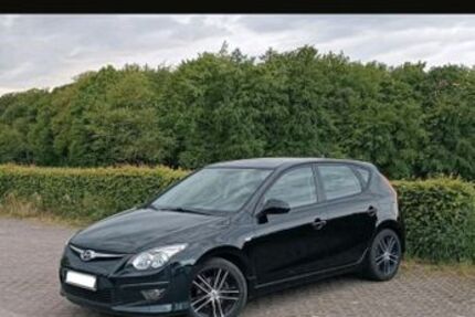 Hyundai i30 144.000 km 4.100 &euro; Velbert 42551