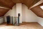 Dachgeschoßwohnung Essen Stadtbezirk VI - 15 Zimmer, 141 m&sup2;, 450&euro; | Angebot:25976744