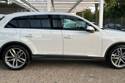 Audi Q7 123.000 km 45.950 &euro; Dinslaken 46539
