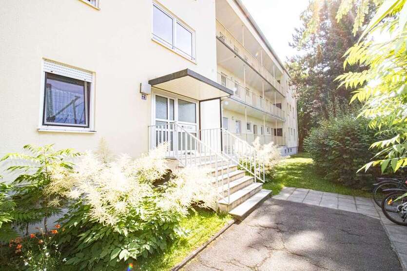 Wohnung zum Kaufen in Germering 347.000 € 43.49 m²