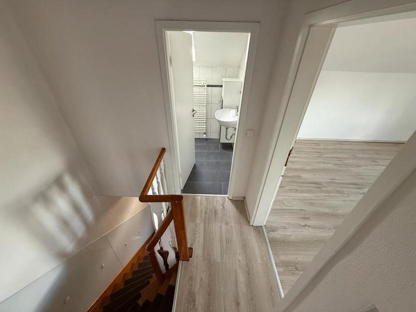 Freistehendes Einfamilienhaus mit Einliegerwohnung zimmer