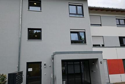 Neuwertiges 1 Zi.Apartment im BRK-Seniorenzentrum mit Einbauküche