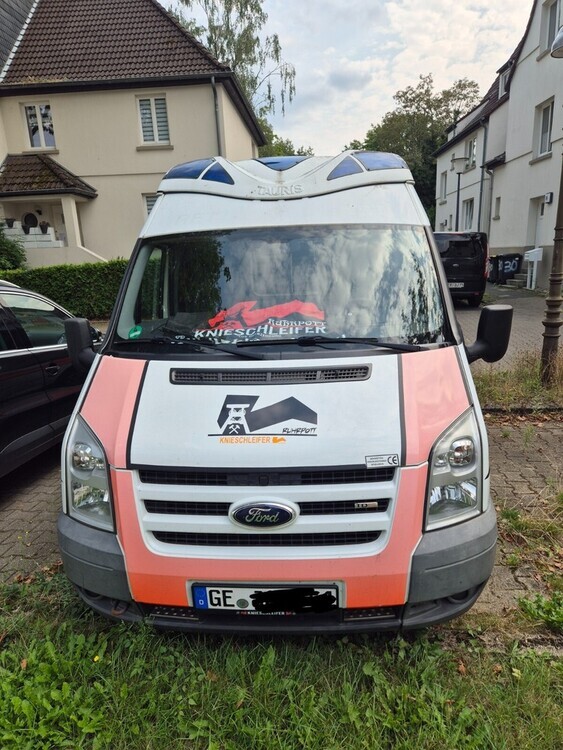 Ford Transit 304.949 km 5.900 € Gelsenkirchen 45879
