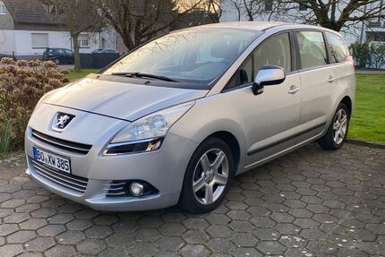 Peugeot 5008 200.000 km 4.900 &euro; Bochum 44892