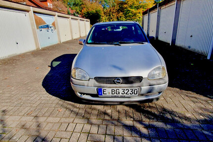 Opel Corsa B Swing 99.371 km 1.400 € Dorsten 46284
