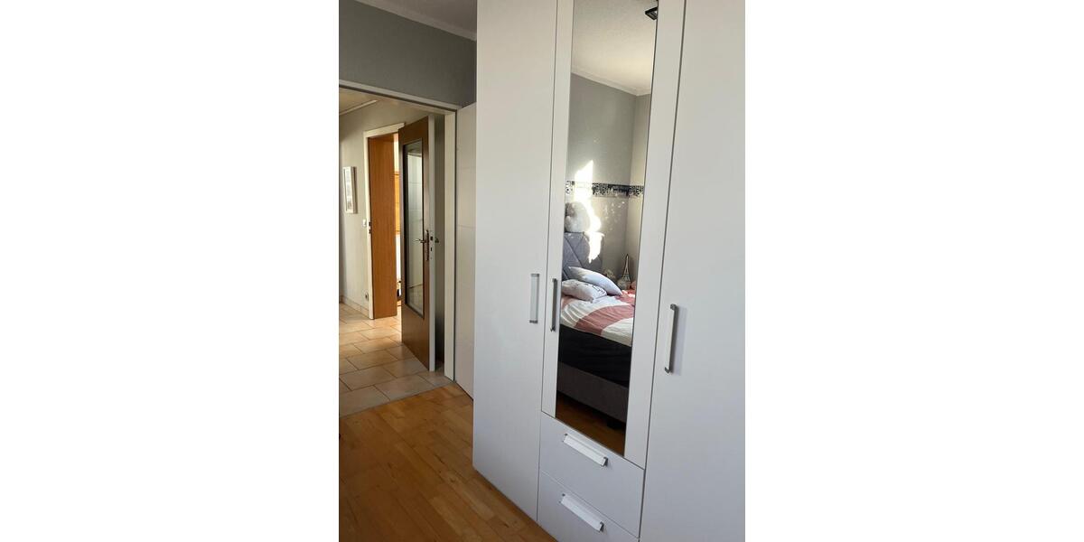 Dachgeschoßwohnung Bochum Günnigfeld - 3.5 Zimmer, 90 m&sup2;, 249.000&euro; | Angebot:25655953