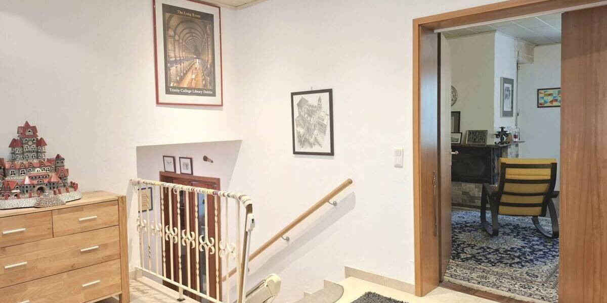 Freistehender Bungalow mit Split-Leveln und Einliegerwohnung am Rande der Haard in ruhiger Wohnlage - Mehrfamilienhaus, Wohnhaus Oer-Erkenschwick Oer | Angebot:26132021