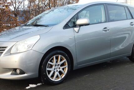 Toyota Verso 522.974 km 2.799 &euro; Mülheim 45473